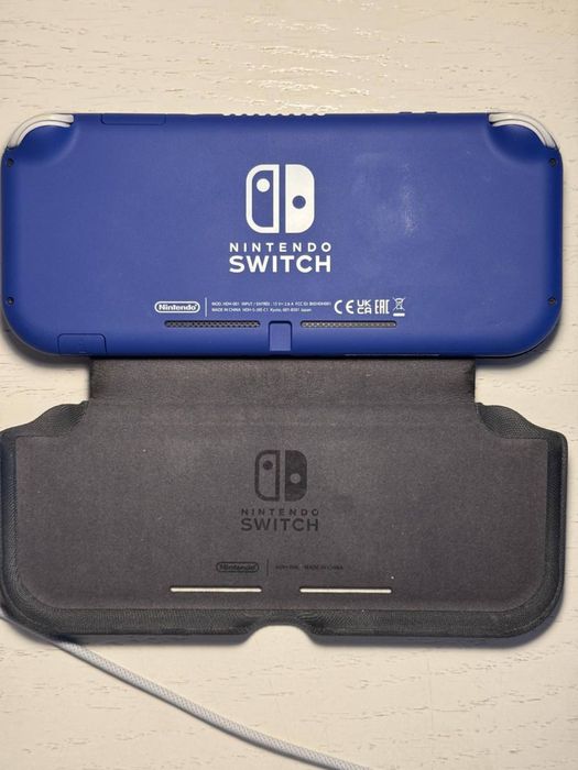 Nintendo switch Lite+128 гб+ чехол