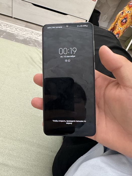 Продаю самсунг А31