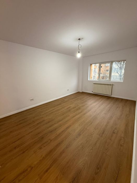 Proprietar-2 camere // renovat // str Dunavat // bloc reabilitat-et 2