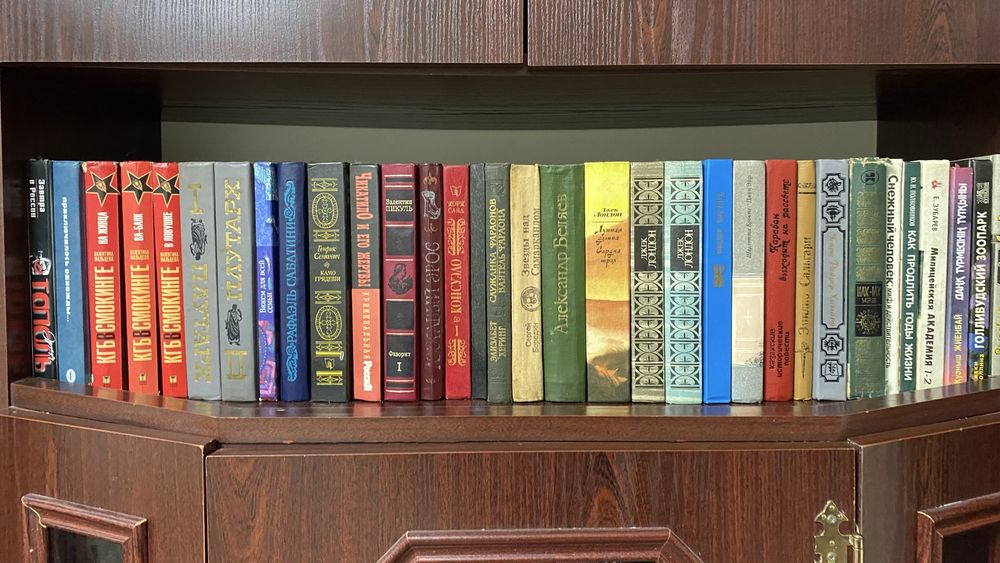 Срочно продается книги