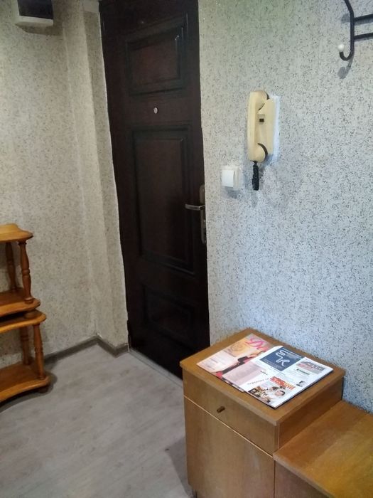 Продавам боксониера