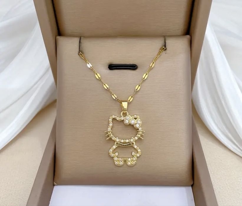 Колие Hello Kitty + Кутия и торбичка