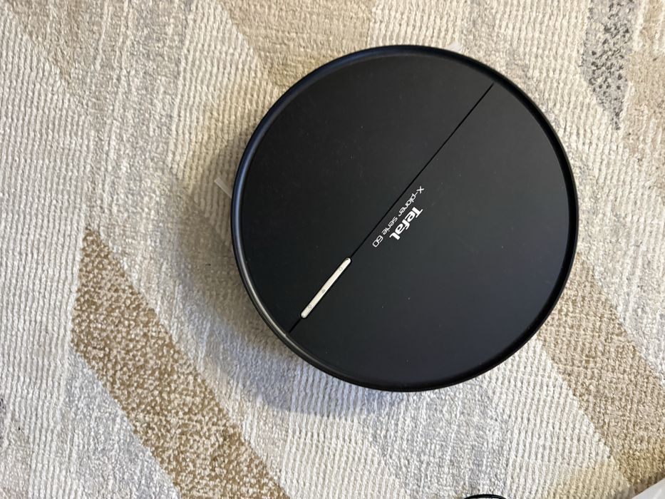 Продам робот пылесос