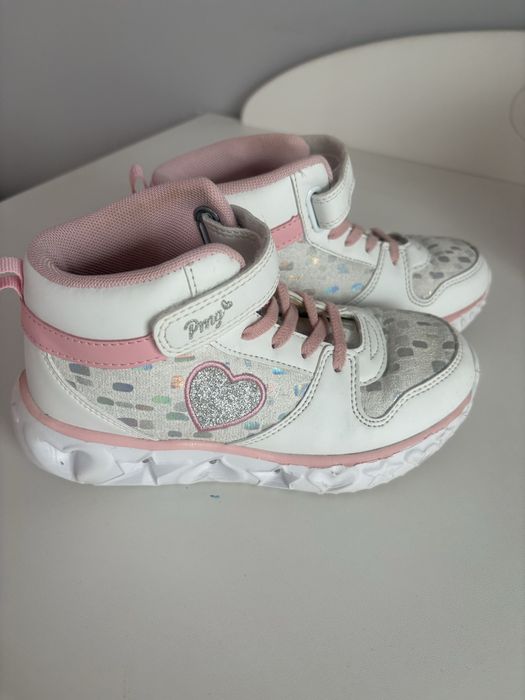 Детски пролетни  светещи обувки Primigi