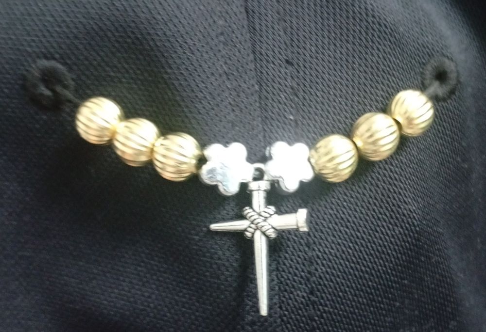 Accesoriu pentru șapcă