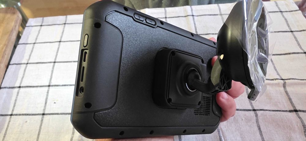 Навигация за камион Garmin Dezl/ Fleet 770 7 инча най новите карти за цяла Европа и Турция