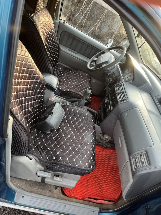 Продам Mitsubishi Space Runner 1995 года