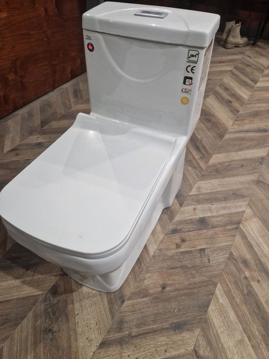 Продам унитаз б/у