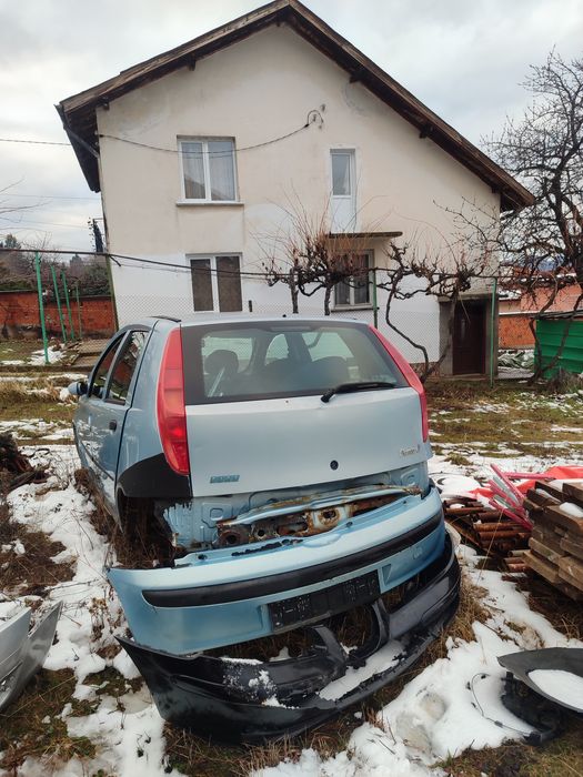 Фиат Пунто само на части