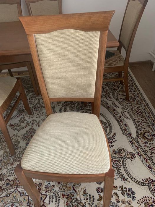 Стол с стулями продается