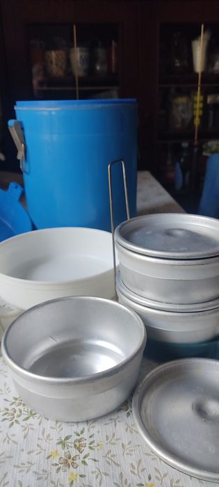 Термос для горячей пищи новый