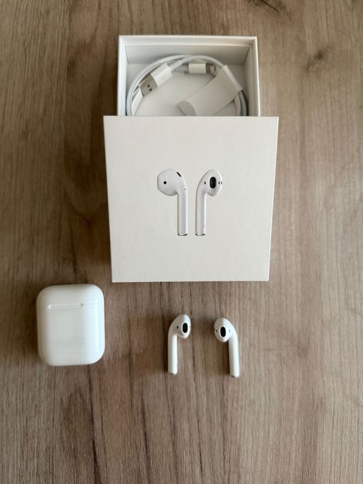 AirPods (2nd generation)