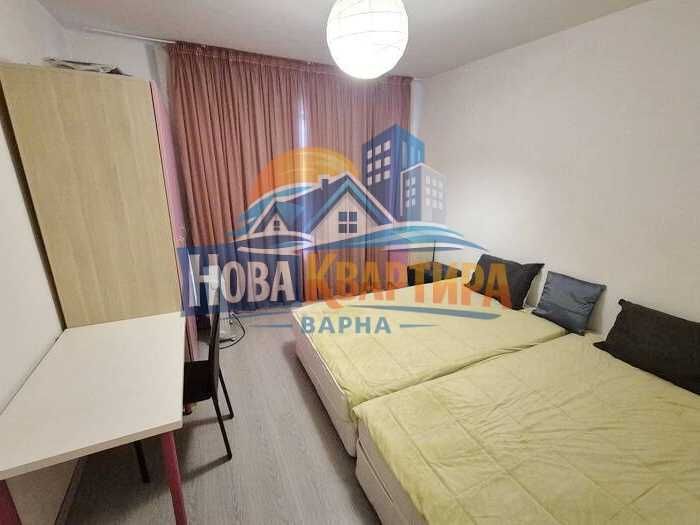 Тристаен апартамент на Колхозен пазар