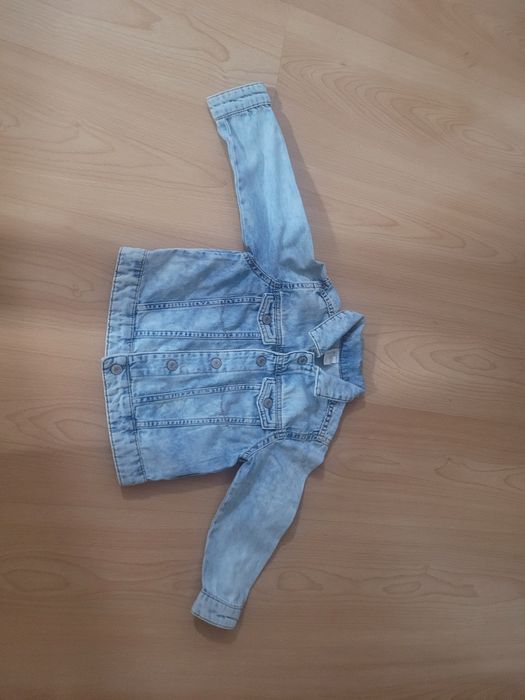 Geaca blugi marca H&m