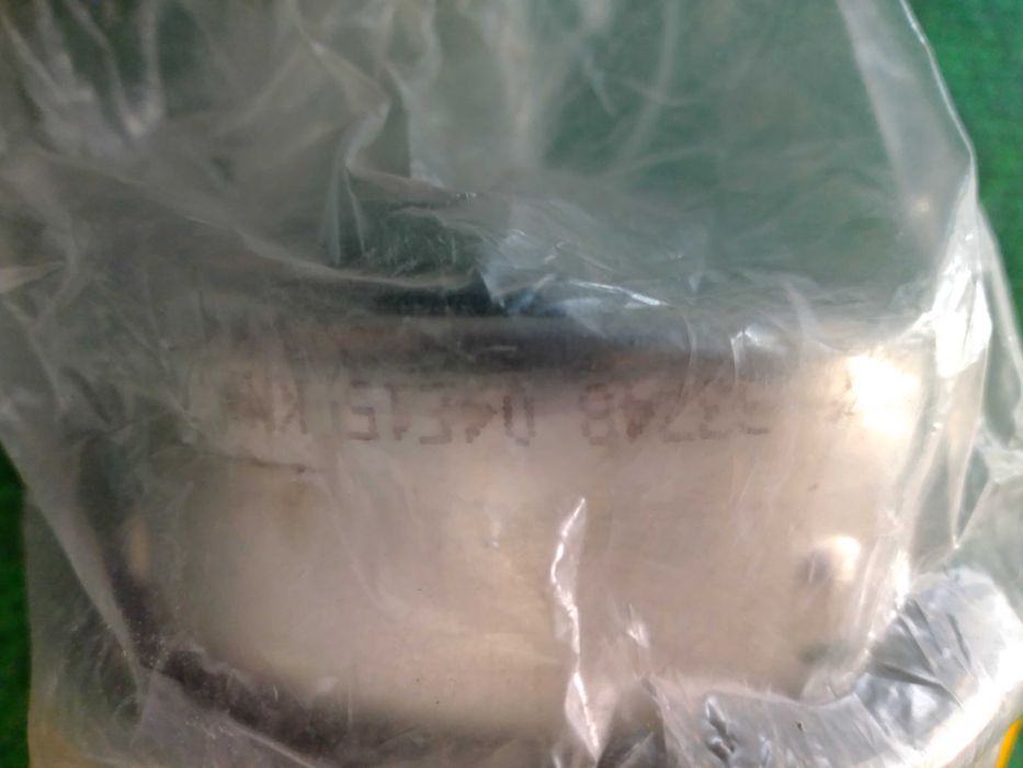 Продавам горивен филтър- сепаратор CAT 151-2409