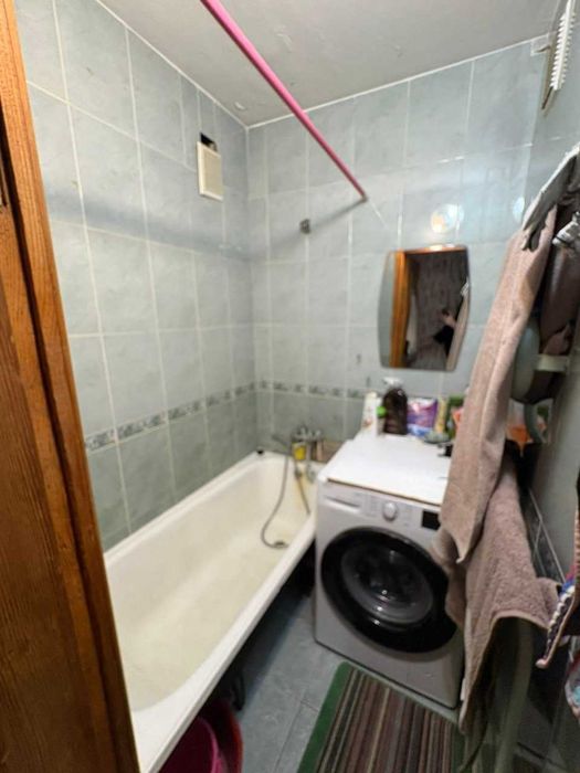 Продам 2 комнатную квартиру