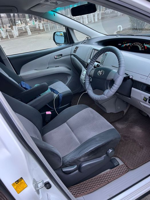 Тойота  Estima 3,5