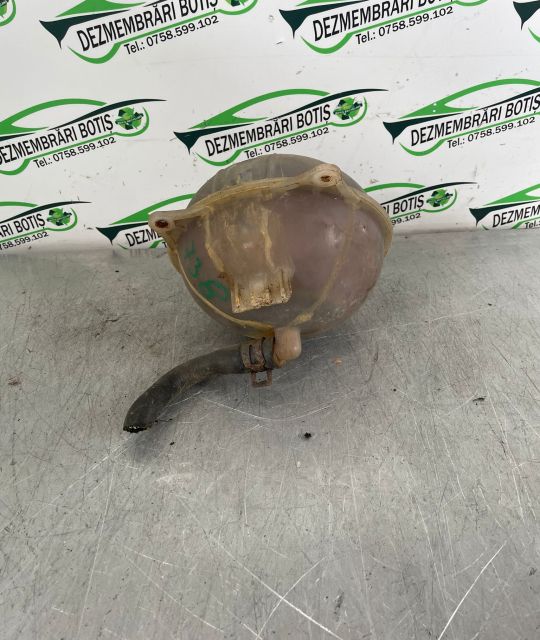 Vas expansiune 1H0 121 407 Volkswagen VW Golf a 3-a generatie