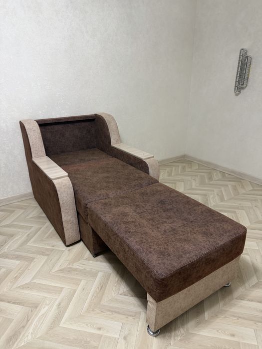 Продам Диван с креслом