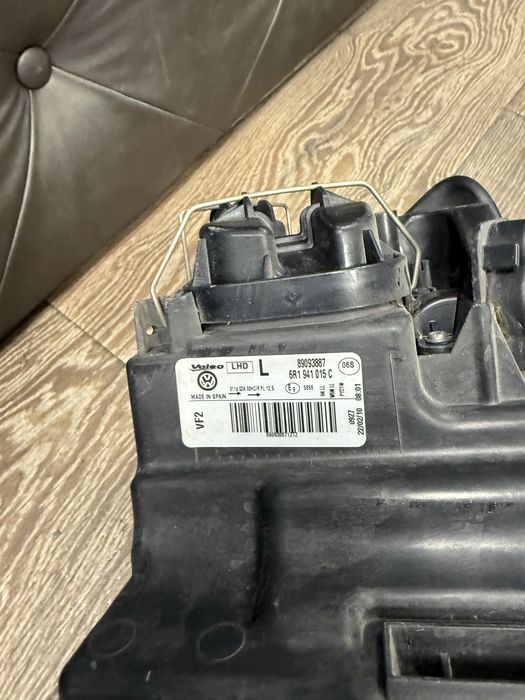 Vw polo Ляв фар фарове