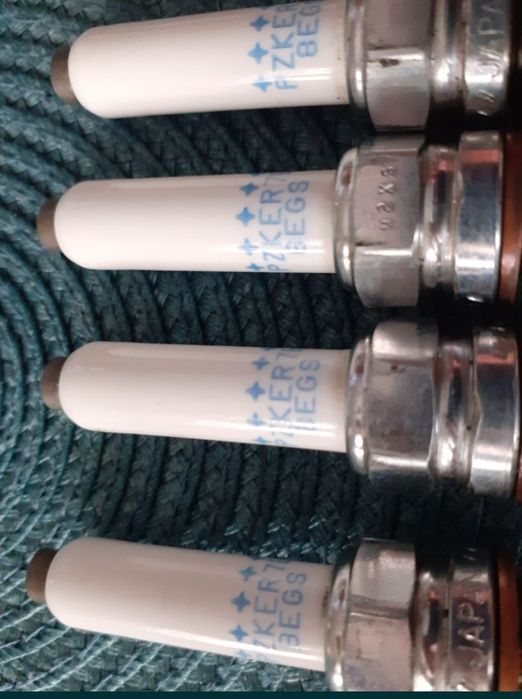 Свещи за Голф 7 и накладки за Тойота Ярис