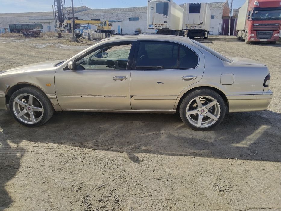 Продам Ниссан максима А32