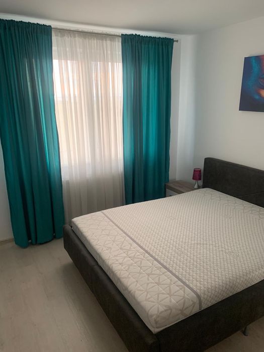 Inchiriez apartament 2 camere zona Coresi — fotografia 3