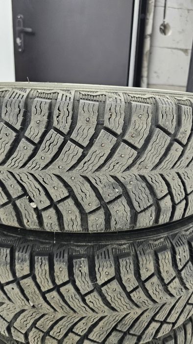 MICHLEN X-ice north 4 R15