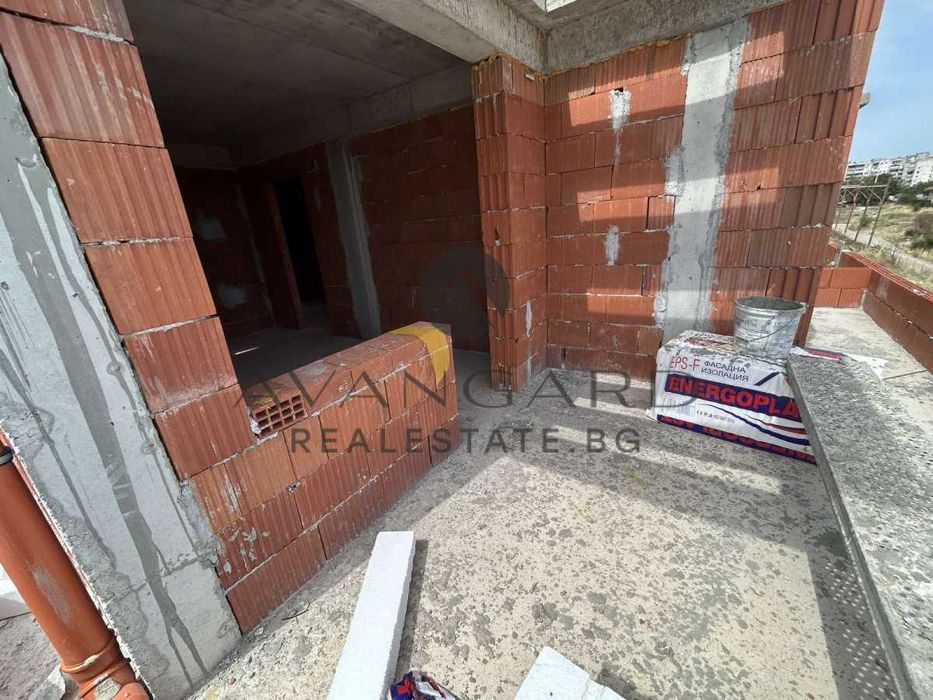 Продава се Тристаен апартамент в Пловдив, Остромила - 119 кв.м за 924 €/кв.м - Снимка #5