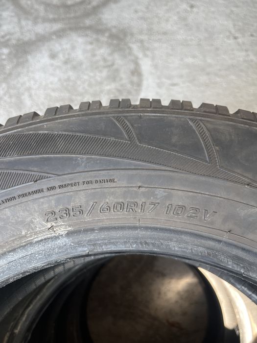 Зимни гуми 235/60/18