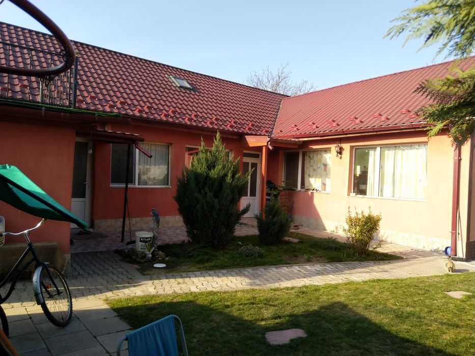 Casa de închiriat!!