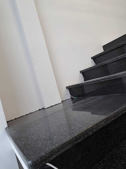 Гранит, Ступени, Балясины