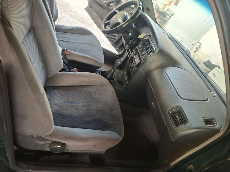 Nissan primera  1995 г.в. объем  2л