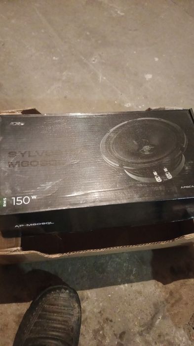 Продам саб колонки и усилитель