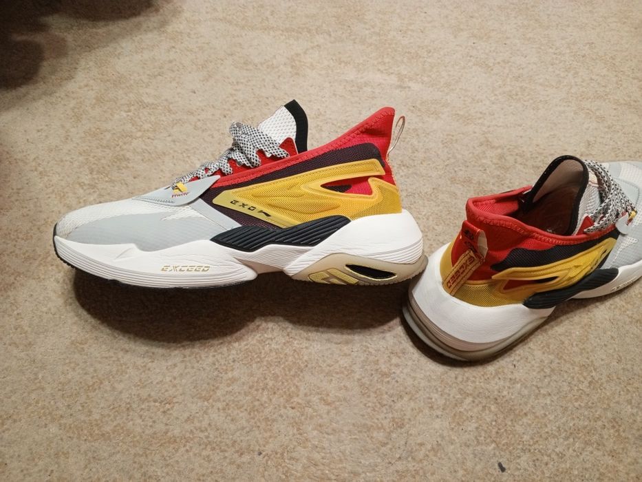Кроссы Li Ning, 44 размер, лимитированные