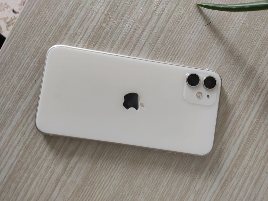 iPhone 11 128GB без ремонта