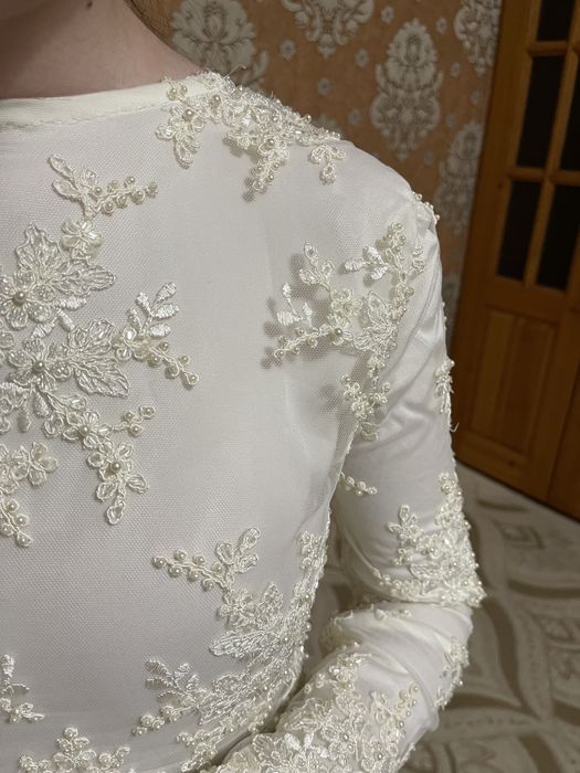 Платье нарядное шикарное