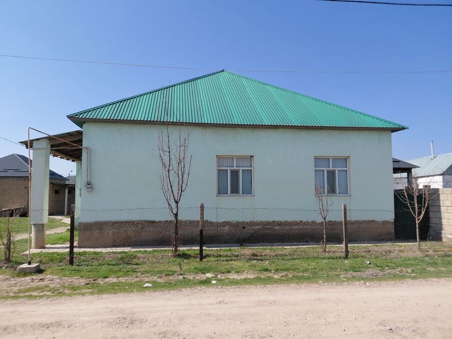 Үй сатылады.  Бадам ауылынан