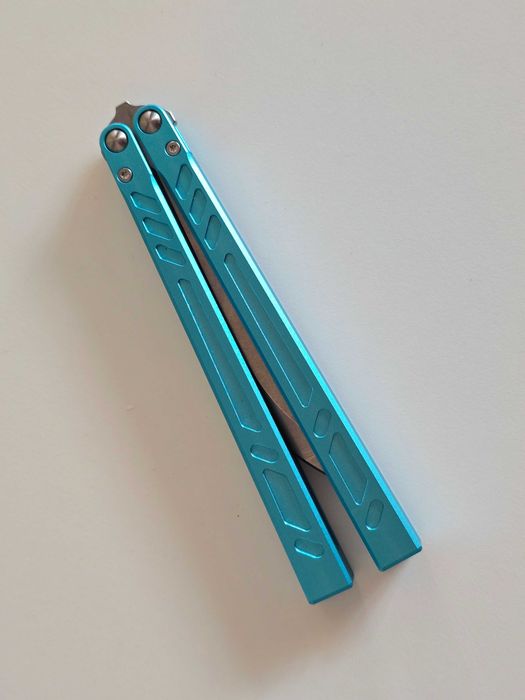 Baliplus Barebones Balisong (Tanto) – Пеперуда, Циан