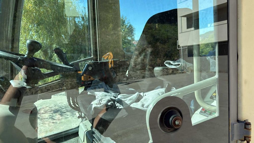 Incarcator frontal  Vola ATLAS AR70