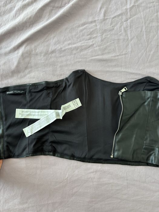 Кожен корсет Bershka