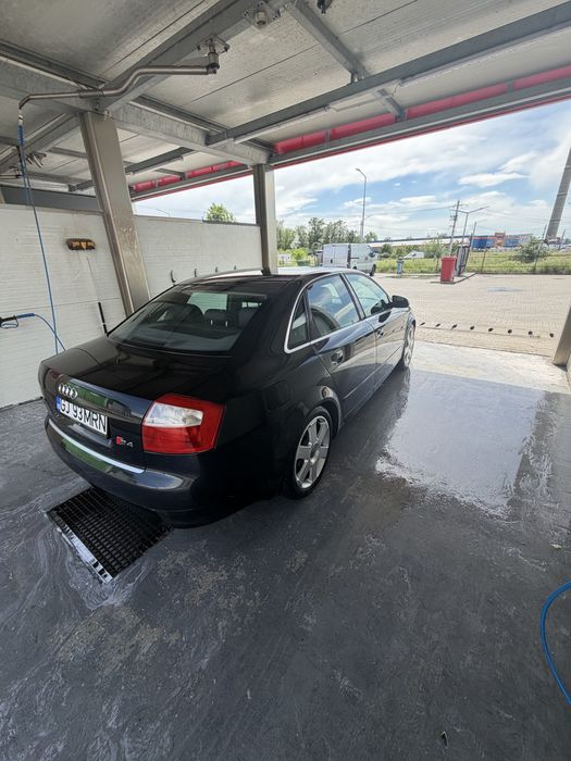 AUDI A4 0 — imagine 5