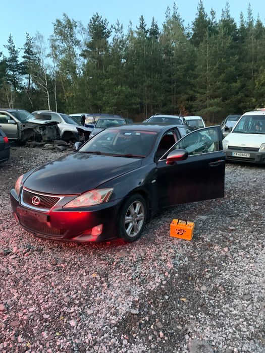 Lexus IS 250 208кс 6 скорости 2007г