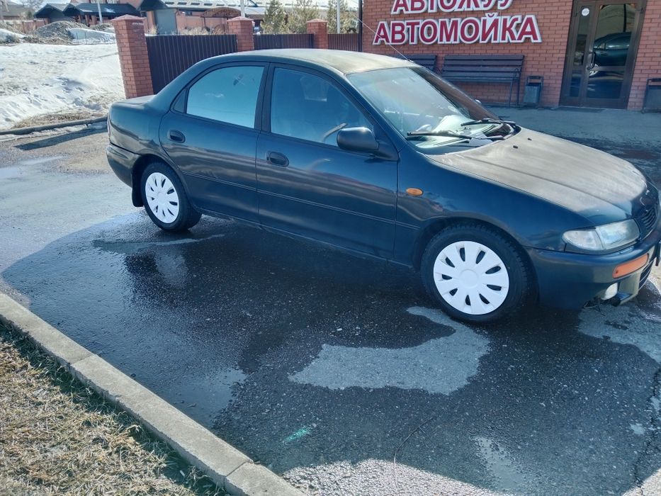 Мазда 323 легковой