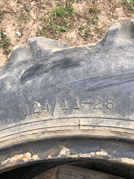 Vând cauciucuri de Fiat 445