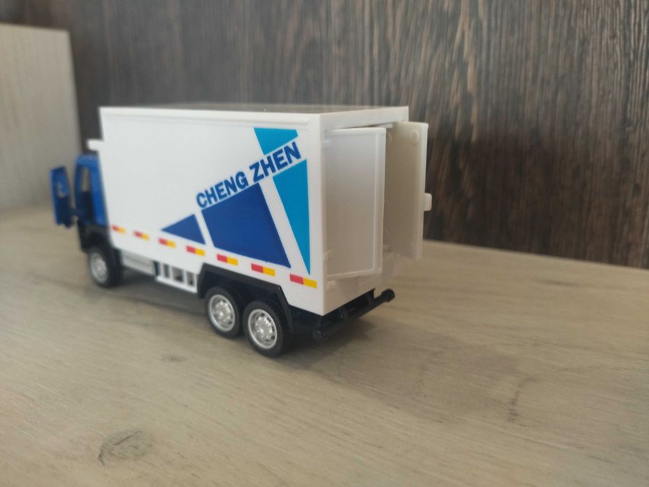 Метален камион Volvo !!!