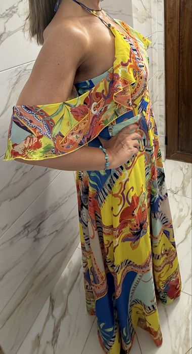 Ефирна дълга рокля