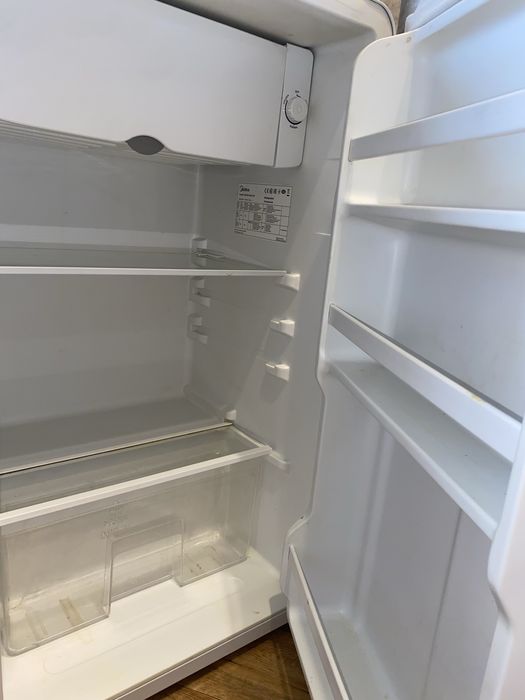 Холодильник Midea