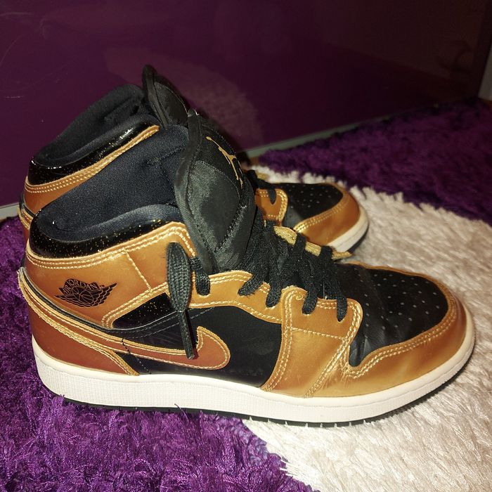 Adidasi Air jordan