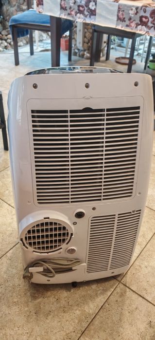 Aparat de aer conditionat portabil AUX AM-12A4/R, 12000 BTU, Clasa A